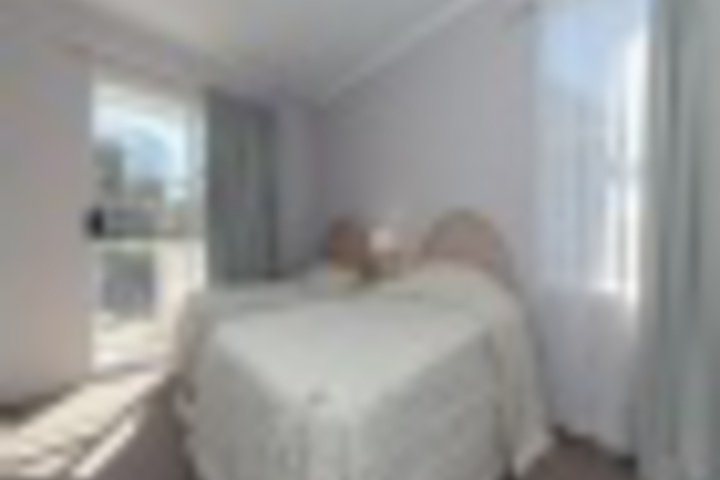 Room 51 of 216