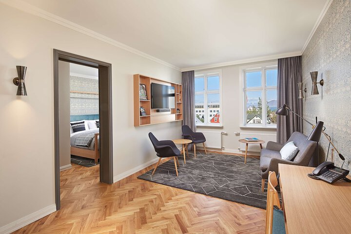 Room 48 of 106