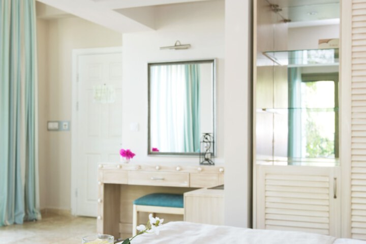 Room 15 of 67