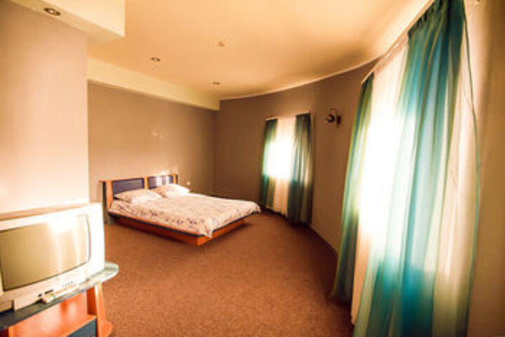 Room 20 of 28
