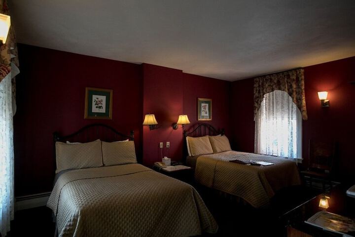 Room 11 of 29