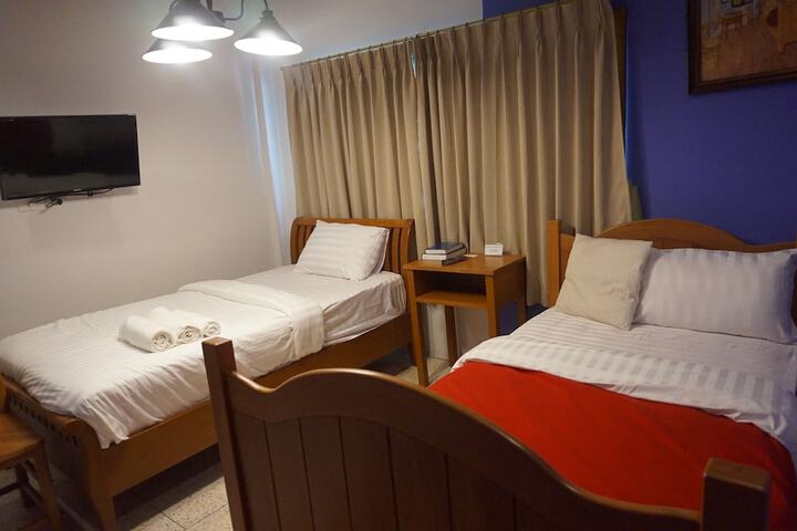 Room 8 of 52