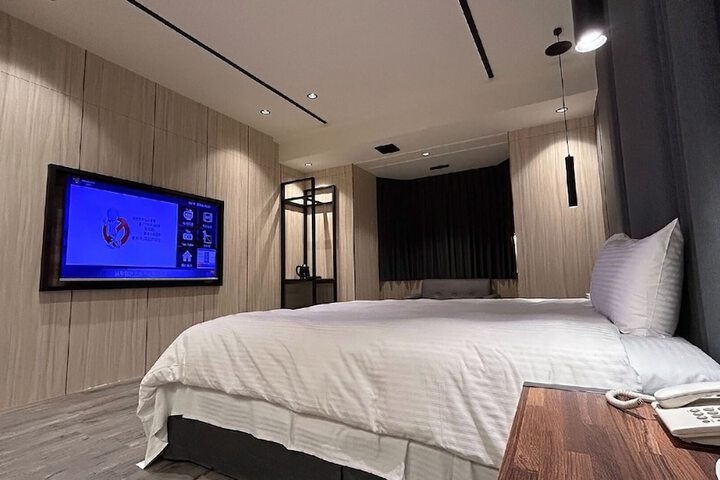Room 60 of 99