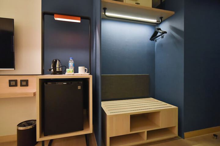 Room 29 of 76
