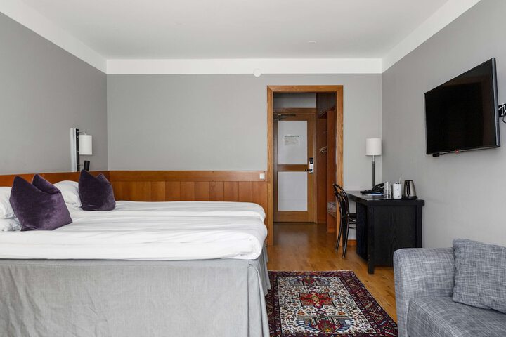 Room 15 of 57