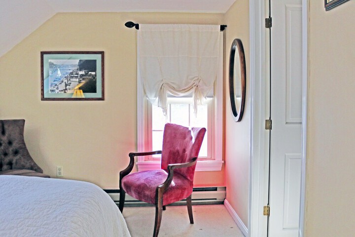 Room 7 of 63
