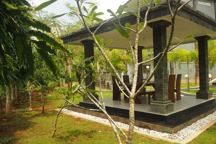 Hotel Exterior 54 of 67