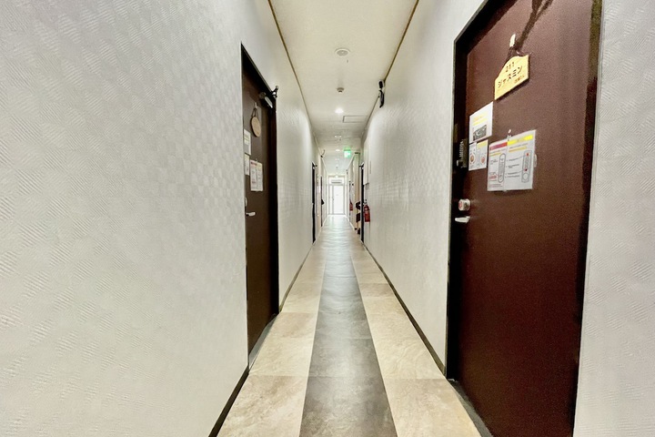Ballroom/Hall 60 of 79