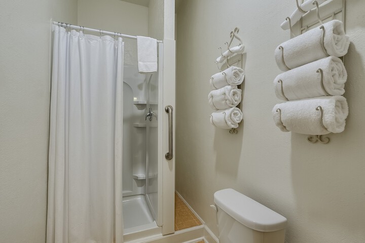 Room 32 of 42