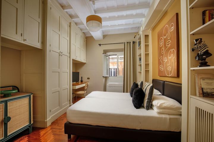 Room 42 of 289