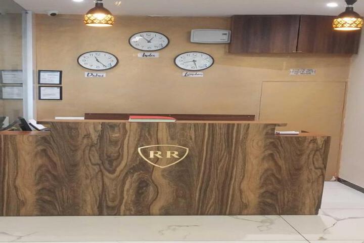 Hotel Raheja Residency