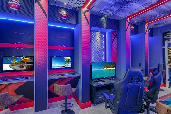 Hotel Interior 85 of 87