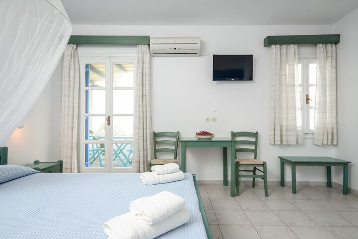 Room 10 of 62
