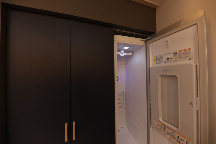 Room 32 of 100