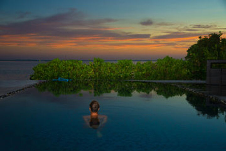 Pool 30 of 48