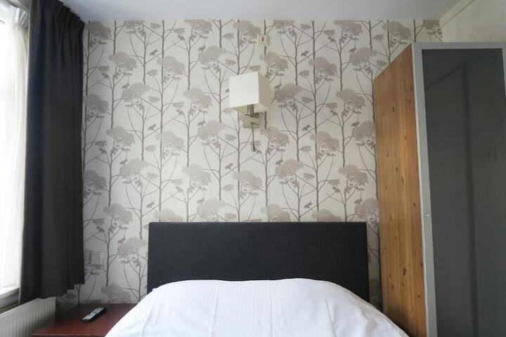 Room 12 of 53