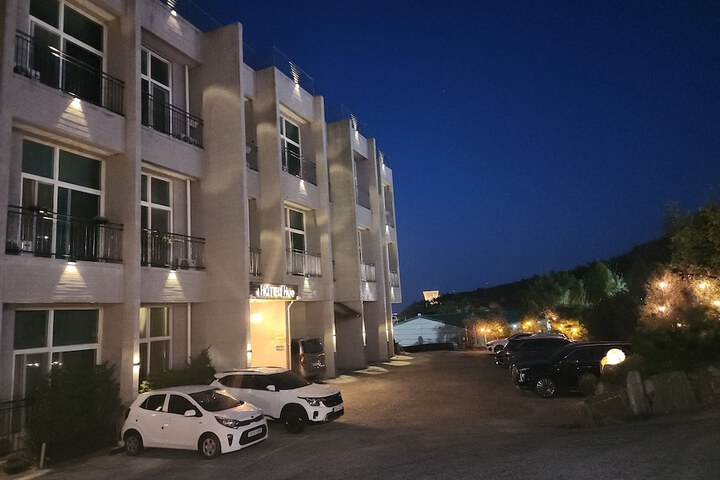 Hotel 33 of 36