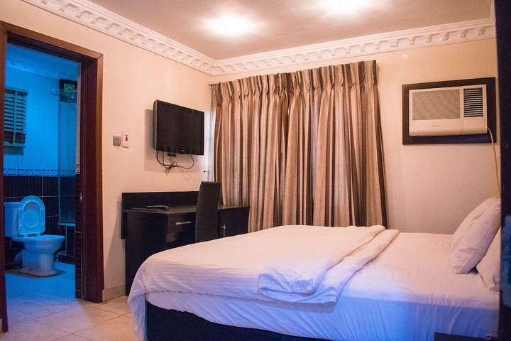 Room 18 of 57