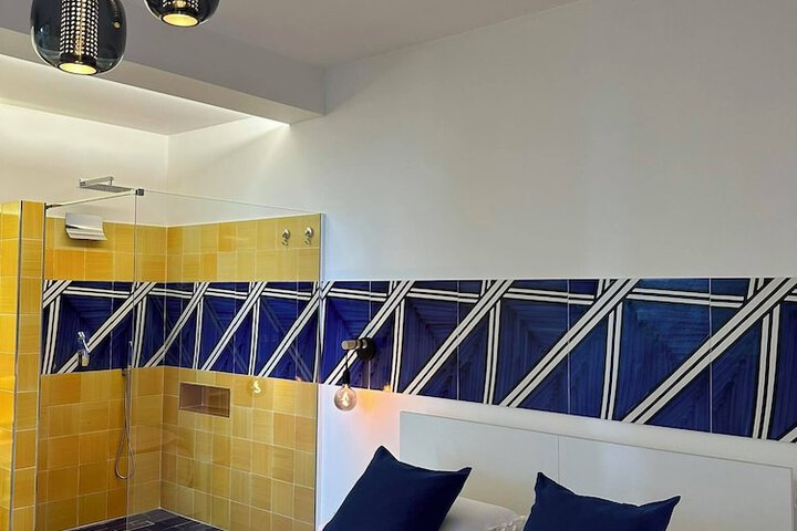 Room 3 of 47