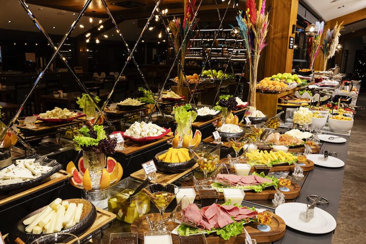 Dining 104 of 128