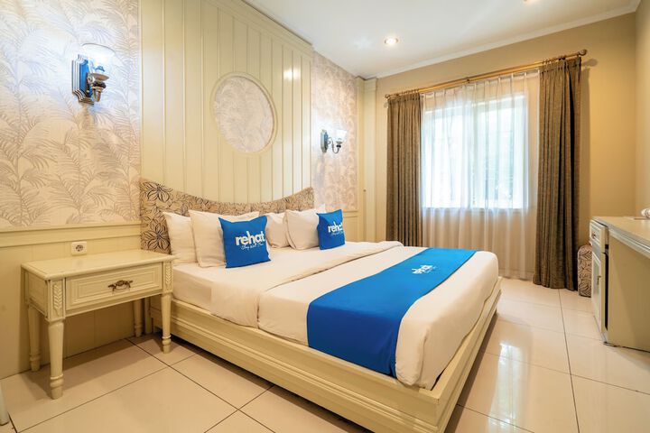 Room 8 of 75