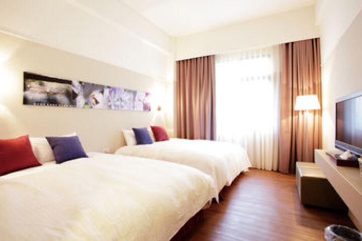 Room 21 of 37