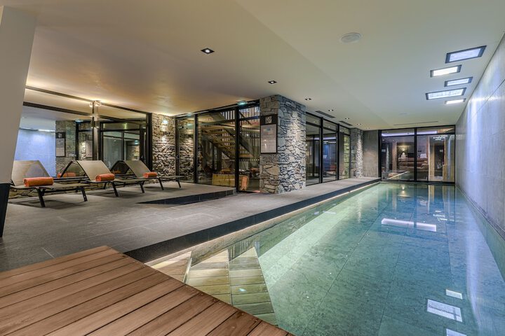 Pool 54 of 110