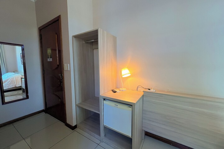 Room 51 of 206