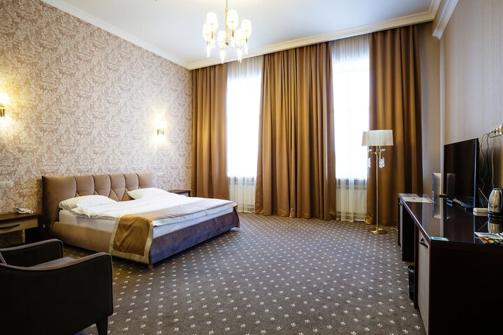 Room 5 of 22