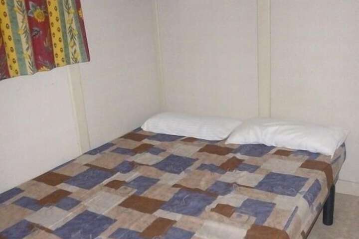Room 10 of 64