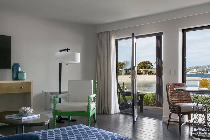Beach/ocean view