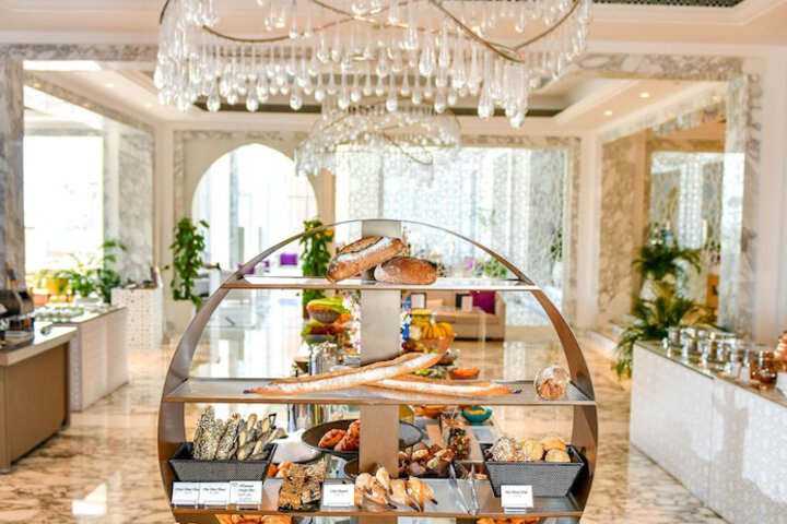 Breakfast/Coffee Service 123 of 150