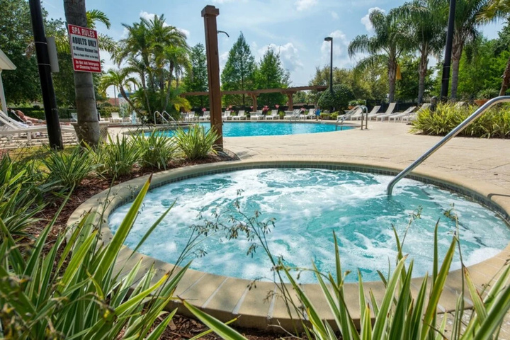 Pool 14 of 24