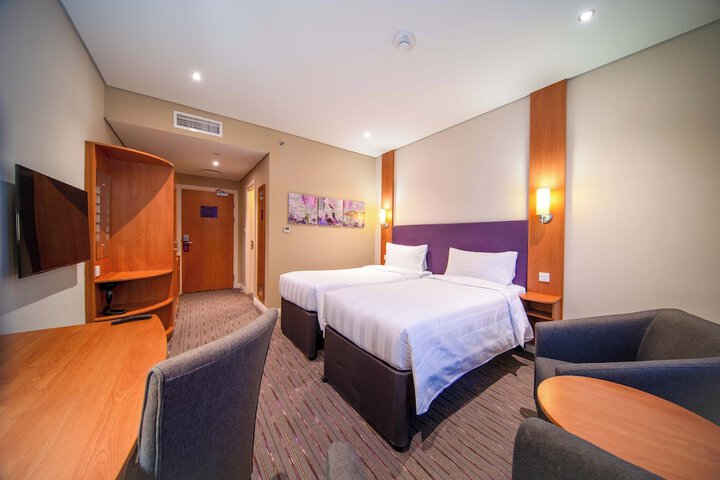 Room 15 of 42