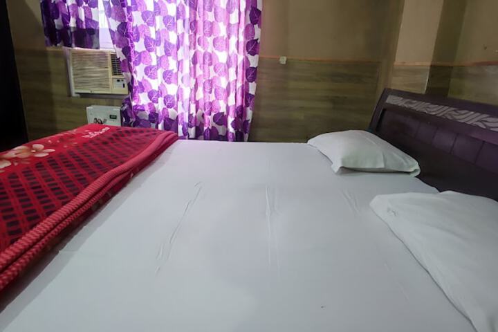 Room 29 of 69