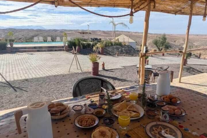 Breakfast/Coffee Service 13 of 17