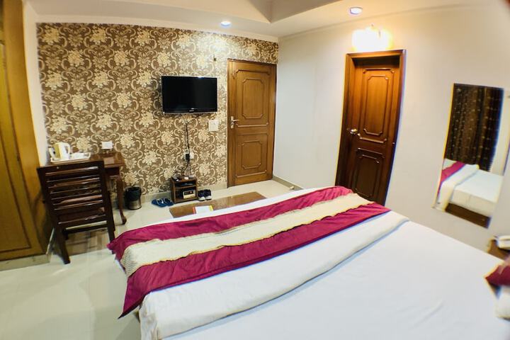 Room 20 of 71