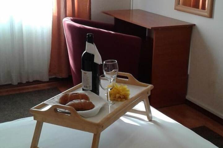 Room 13 of 24