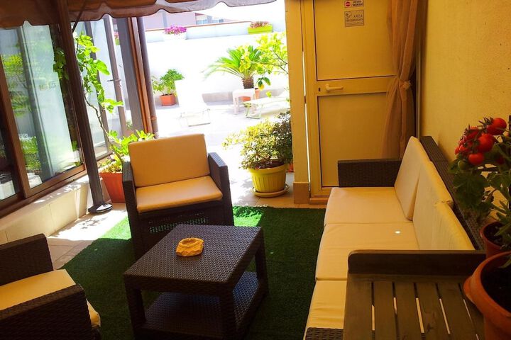 Guest Lobby