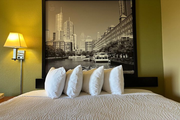 Room 16 of 26