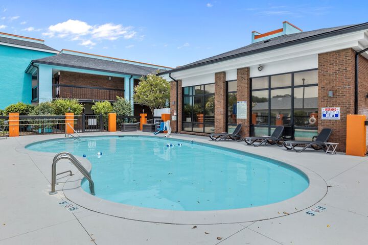 Pool 32 of 63