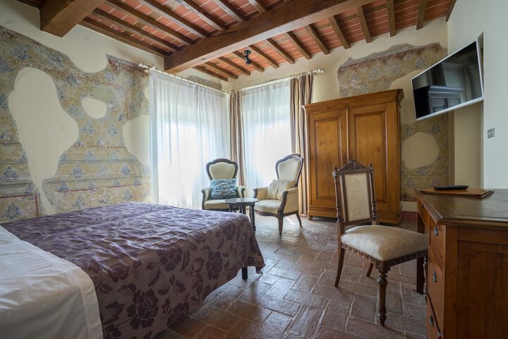 Room 4 of 140