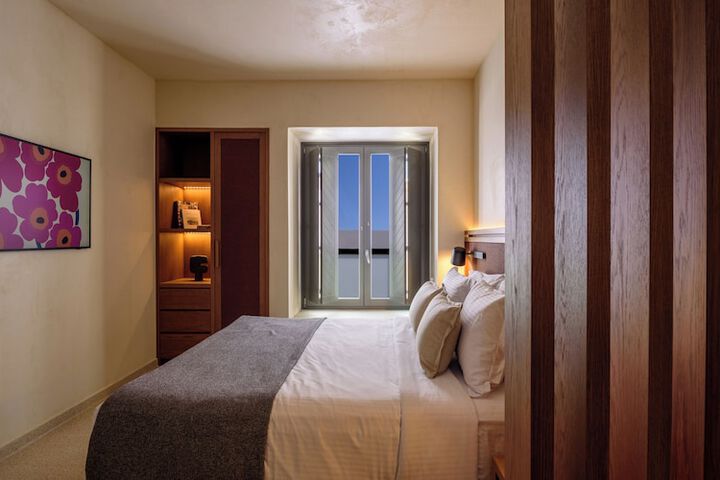 Room 55 of 166