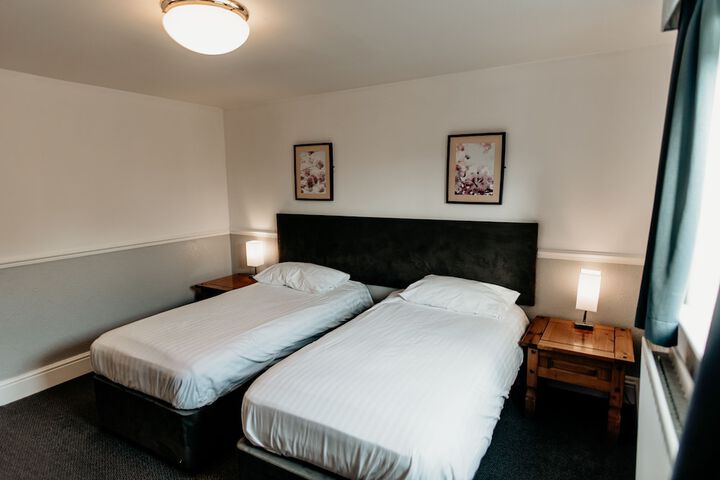Room 18 of 43