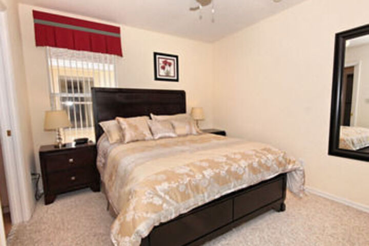 Room 136 of 380