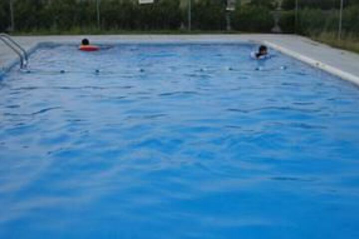 Pool 7 of 8