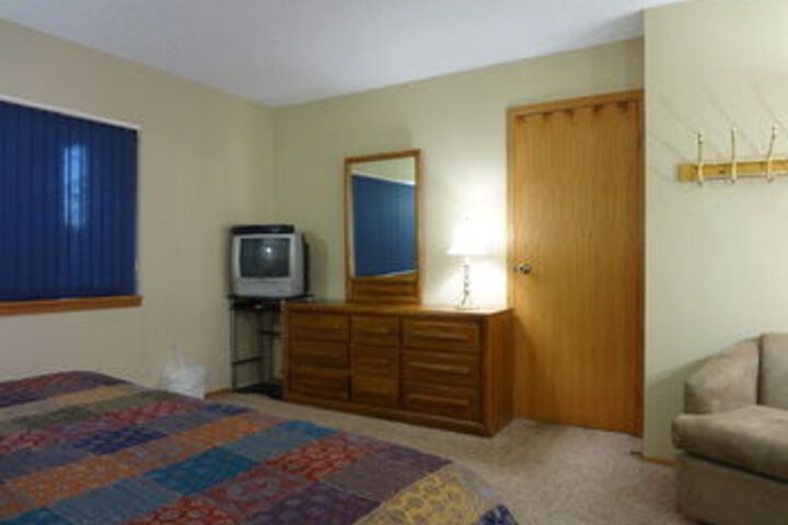 Room 35 of 105