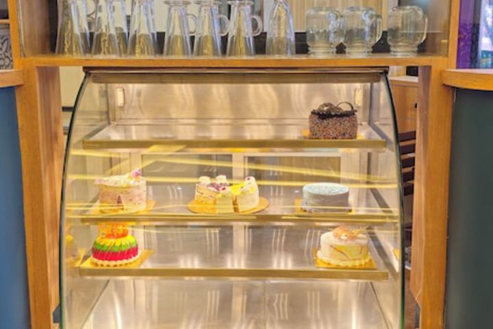 Dining 20 of 22