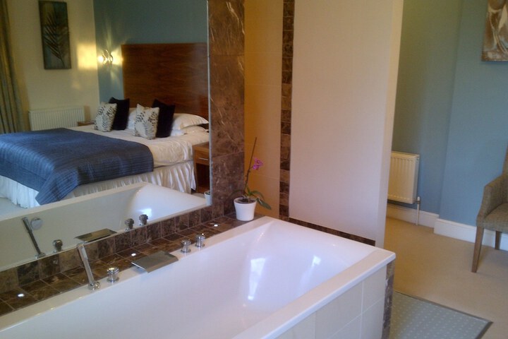 Room 18 of 40