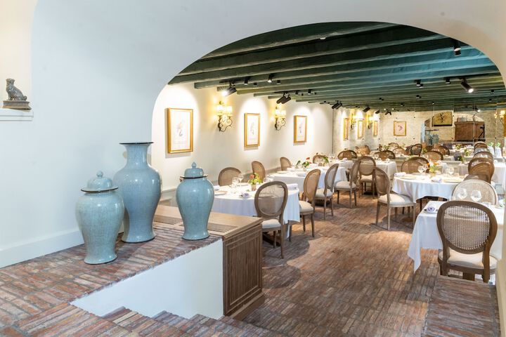 Dining 59 of 73